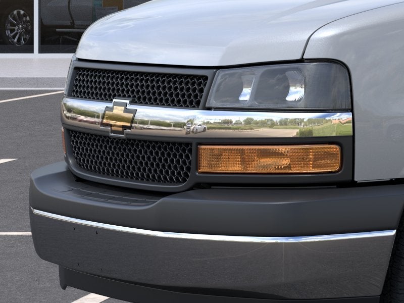 2026 Chevrolet Express Passenger LT