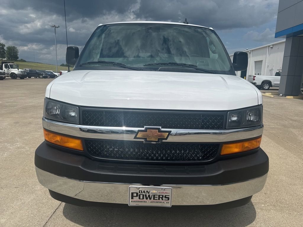 2026 Chevrolet Express Passenger LT