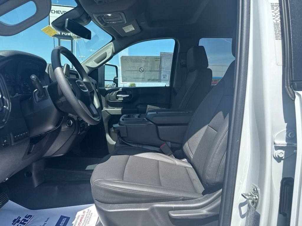 2026 GMC Sierra 3500 HD Chassis Cab Pro