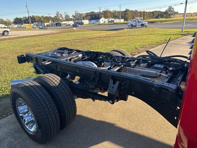 2026 GMC Sierra 3500 HD Chassis Cab SLE