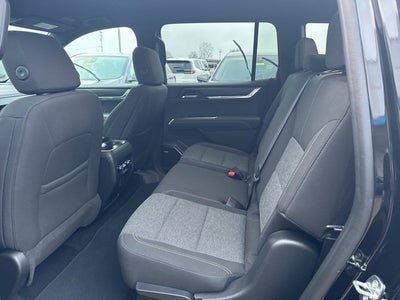 2025 GMC Acadia Elevation