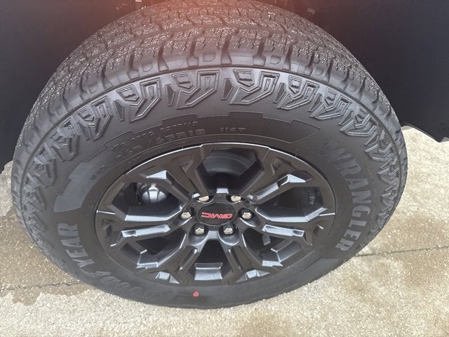 2025 GMC Canyon Elevation