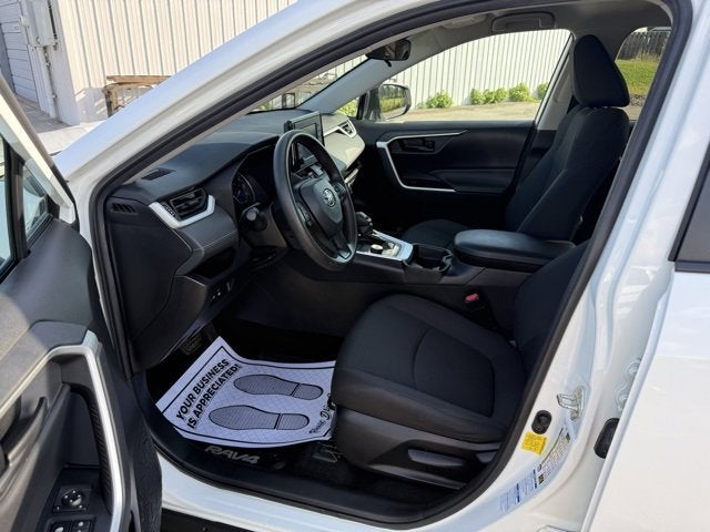 2020 Toyota RAV4 Hybrid LE