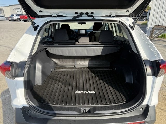 2020 Toyota RAV4 Hybrid LE