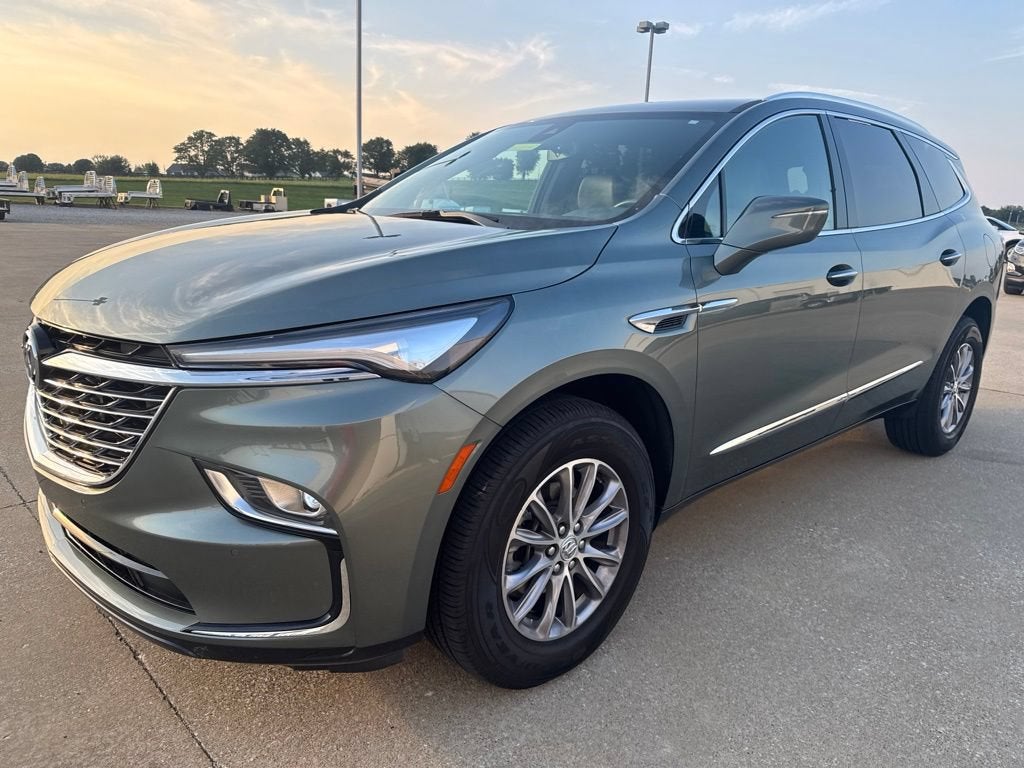 2024 Buick Enclave Essence