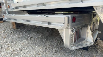 2024 HILLSBORO 3000 ALT81-86-38/42-40 Base