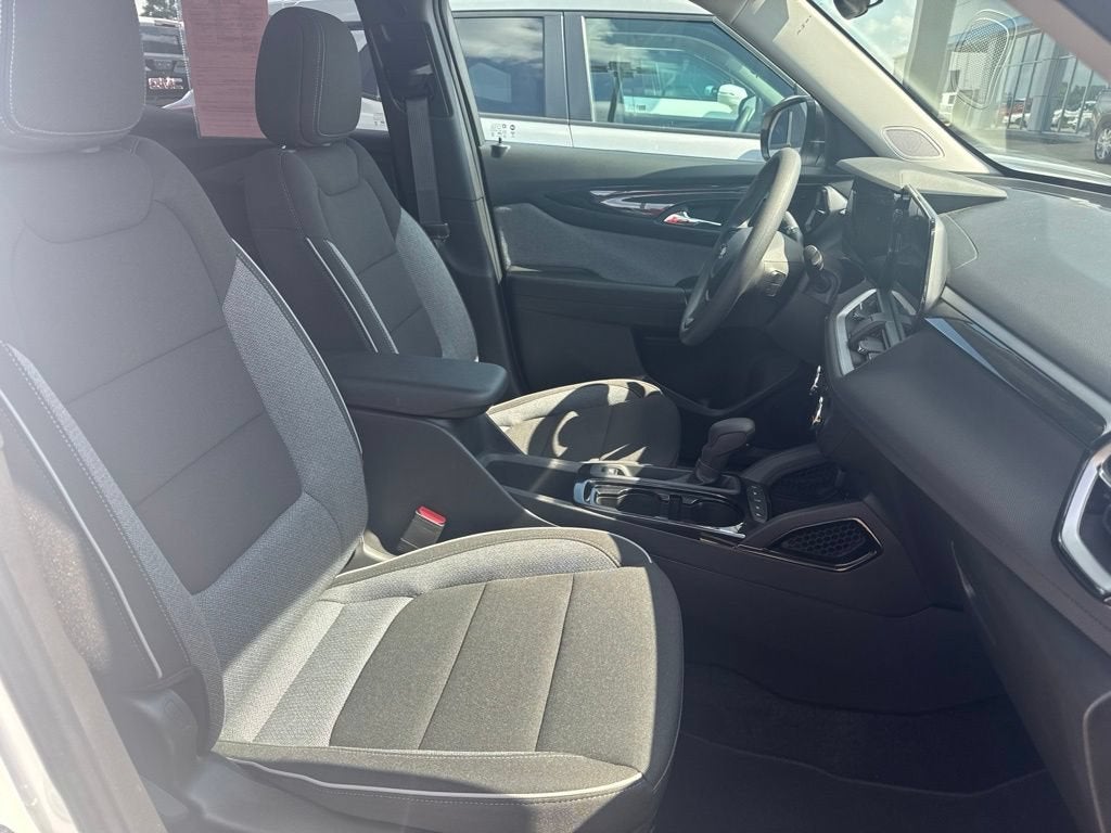 2025 Chevrolet Trailblazer LS