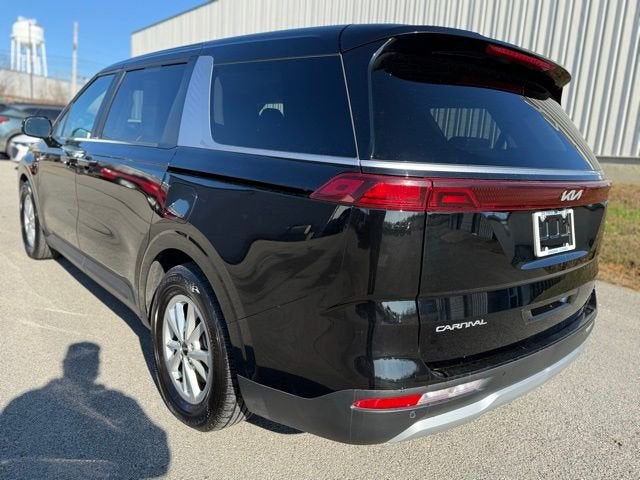 2024 Kia Carnival LX