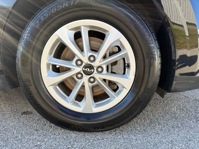 2024 Kia Carnival LX