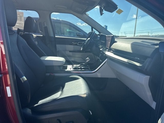 2024 Kia Carnival SX